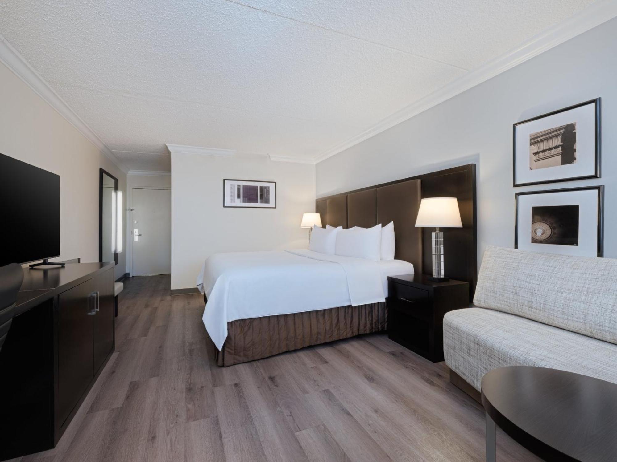 Crowne Plaza Suffern-Mahwah By Ihg Hotel Buitenkant foto