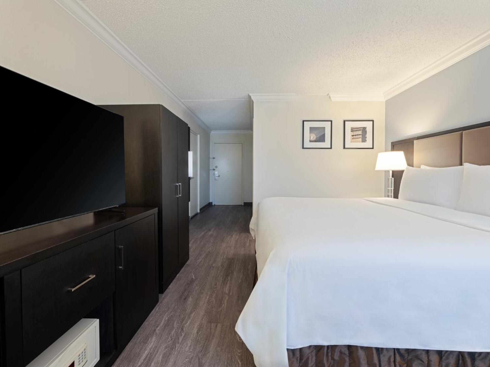 Crowne Plaza Suffern-Mahwah By Ihg Hotel Buitenkant foto